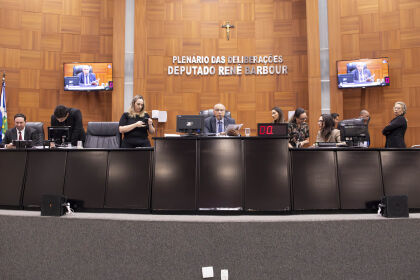  Deputados aprovam PR que institui política de gestão do processo legislativo eletrônico da ALMT